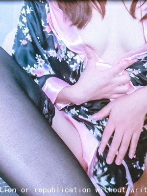 镜颜欢 - 少妇の私生活_003