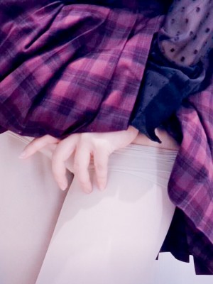 镜颜欢 - 试衣间の药效发作_012