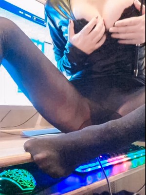 镜颜欢 - 网吧危情_039