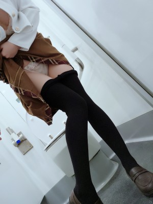 JK邪魔暖暖 - 高铁露出_015