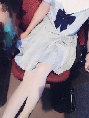 JK邪魔暖暖 - 水手服吊带袜_003