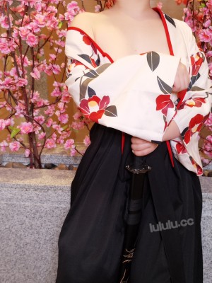 三寸萝莉 - 和服带刀少女_007