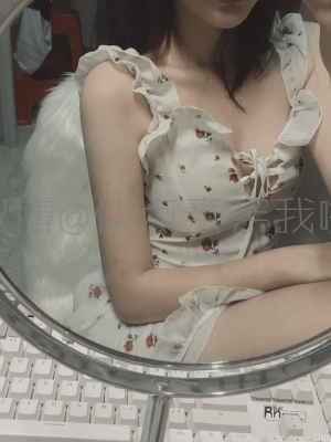 快点亲亲我吖 - 玫瑰连衣裙_006