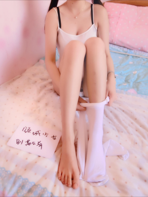 原来是茜公举殿下 - 穿上白丝_015