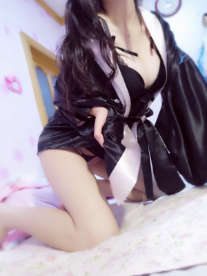 原来是茜公举殿下 - 黑色浴袍_016