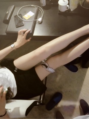 原来是茜公举殿下 - 在宾馆_001