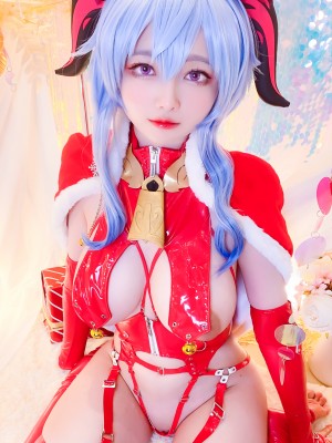 Arty Huang - Santa Ganyu_22