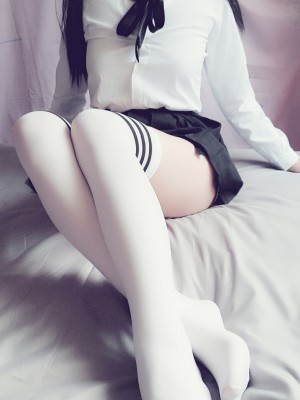 千舞樱落 - 白衫白袜_003