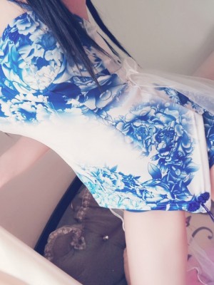 千舞樱落 - 青花瓷旗袍_001