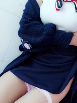 千舞樱落 - 裙下内裤_002