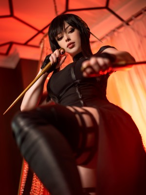 Lady Melamori - Yor Forger_07