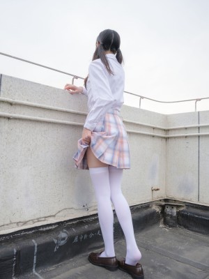 小七-《户外JK》_0072