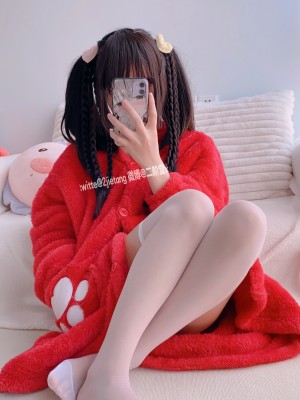 二阶堂(宅绘子) - 红色熊衣_022