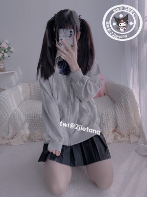 二阶堂(宅绘子) - 灰色外套_006