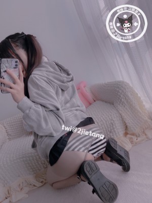 二阶堂(宅绘子) - 灰色外套_013