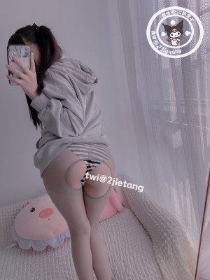 二阶堂(宅绘子) - 灰色外套_039