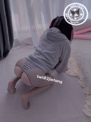 二阶堂(宅绘子) - 灰色外套_094