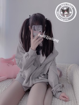 二阶堂(宅绘子) - 灰色外套_102