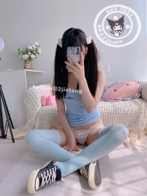 二阶堂(宅绘子) - 蓝色上衣_005