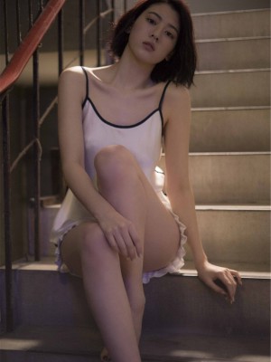 三吉彩花 - Beyond the Sky_46P