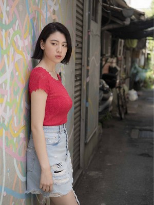 三吉彩花 - Beyond the Sky_10P