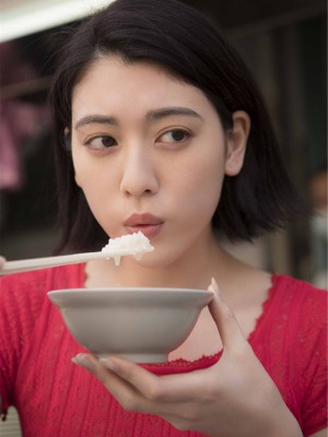 三吉彩花 - Beyond the Sky_13P