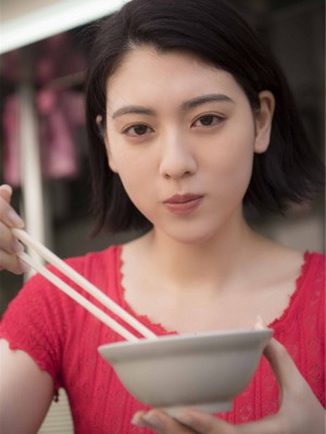 三吉彩花 - Beyond the Sky_14P