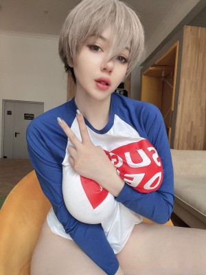 Alina Becker - Uzaki-chan_06