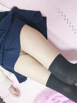 水酱是胖企鹅 - 黑丝少女_038