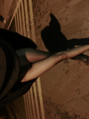 水酱是胖企鹅 - 夜晚路边_012