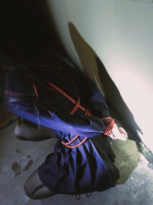 水酱是胖企鹅 - 夜晚路边_014