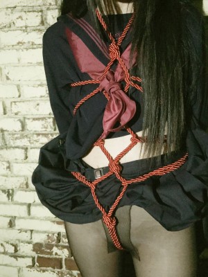 水酱是胖企鹅 - 夜晚路边_031