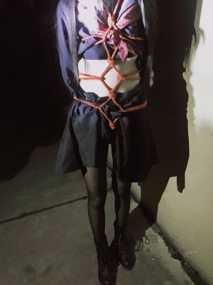 水酱是胖企鹅 - 夜晚路边_027