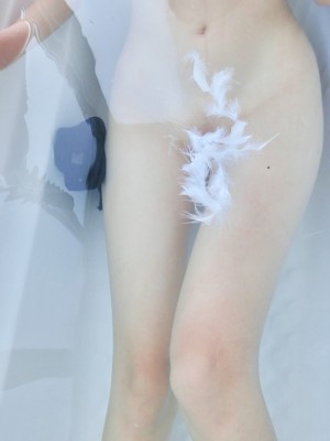 水酱是胖企鹅 - 浴缸里的体操服_046