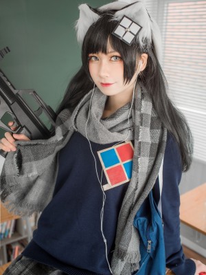 izumi泉桃子 - 少女前线95式_09