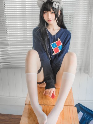 izumi泉桃子 - 少女前线95式_21