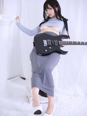 洛璃LoLiSAMA - Guitar sister_31