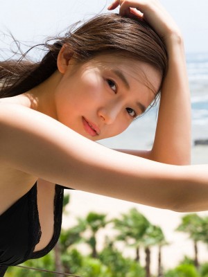 志田音々- まるっとりっぷ_003P