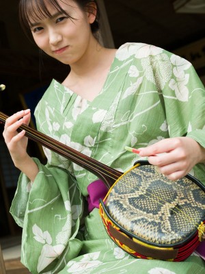 志田音々- まるっとりっぷ_043P