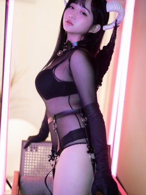[한지나] Succubus_iJd594T4pGhhJrWk