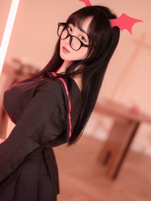 [한지나] Succubus_yKO0tyJJLVv9UcY_