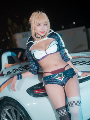 [Sooflower] Artoria Alter Cosplay_fW1P3cF7FV9VoHsc