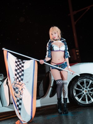 [Sooflower] Artoria Alter Cosplay_WRB0nwBZ8eDM6xjB