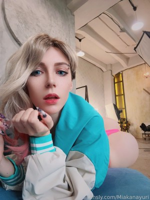 Mik Allen - Gwen Swimsuit_Spidergwen (18)