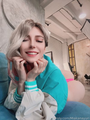 Mik Allen - Gwen Swimsuit_Spidergwen (19)