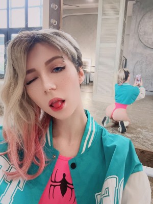 Mik Allen - Gwen Swimsuit_Spidergwen (8)