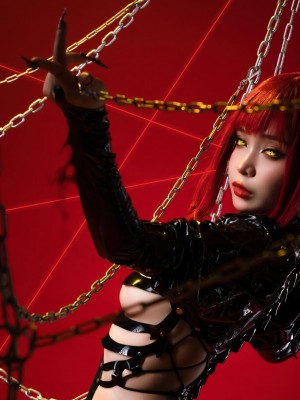 Umeko J cosplay Makima Latex - Chainsaw Man_022