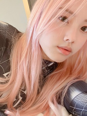 Vyvan Le - Venom_12_Venom_12