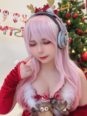 UyUy - Super Sonico Xmas_37