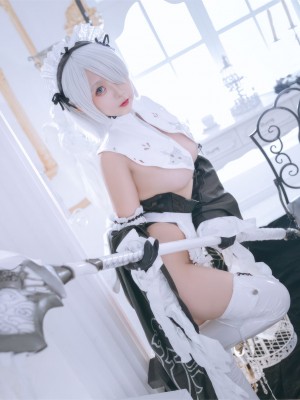 [日奈娇] 2B奶盖女仆_002